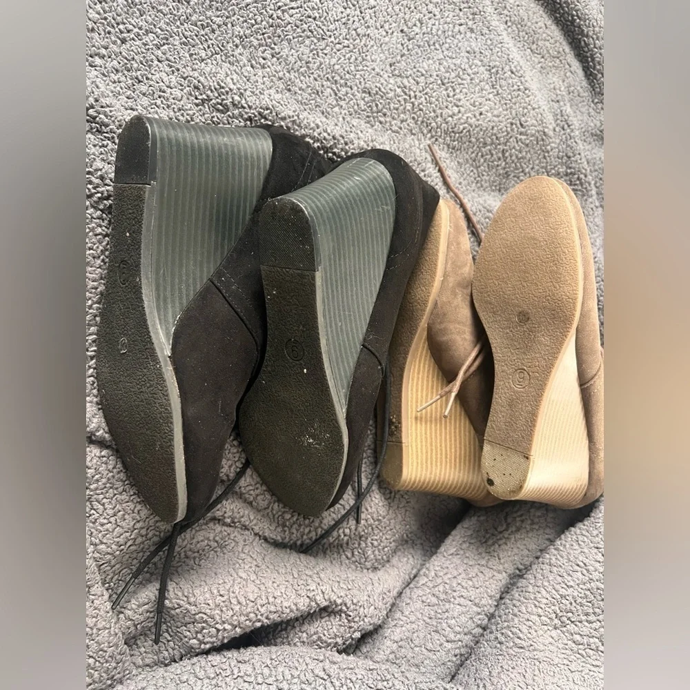 Bundle of Women's Wedge Ankle Boots - Black and Tan
